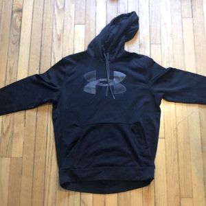 Men’s size medium. Black under armor hoodie